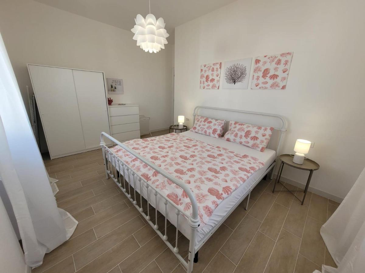 Appartamento Demetrio 50M Mare & Shopping Lido Marini Exterior foto